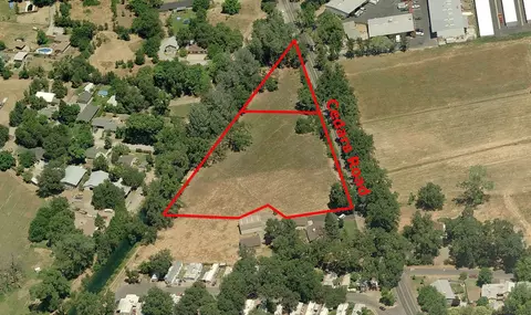 5690 Cedars Rd, Redding, CA 96001 photo 4