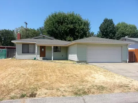 6262 Paso Dr, Redding, CA 96001 photo 1