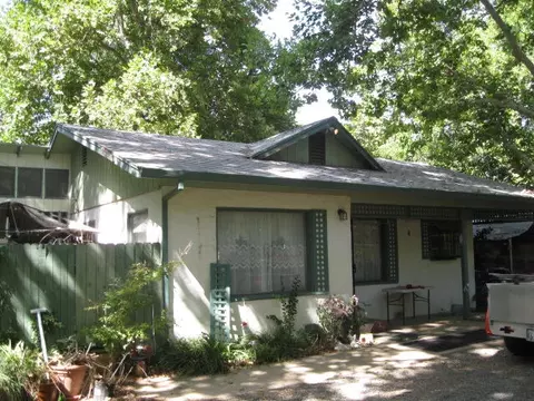 3190 Nicolet Ln, Redding, CA 96001 photo 2