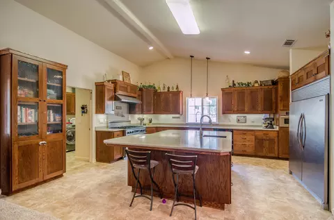 13916 Christian Way, Redding, CA 96003 photo 5