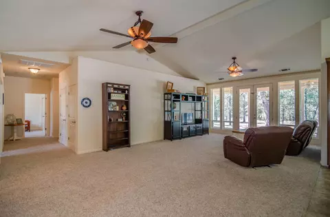 13916 Christian Way, Redding, CA 96003 photo 12