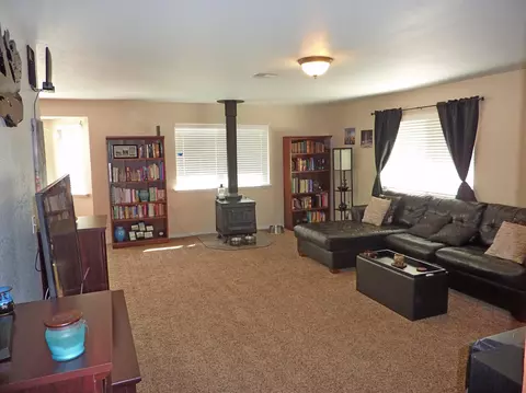 17828 Johnston Rd, Redding, CA 96003 photo 7