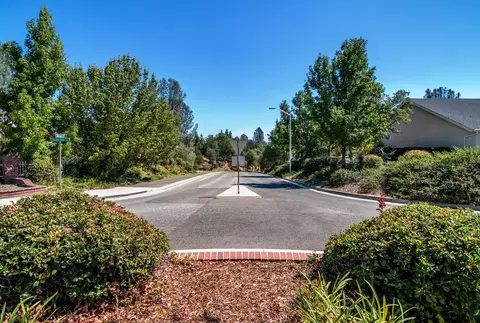 2930 Shadow Brook Ln, Redding, CA 96001 photo 25