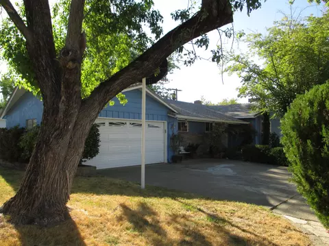 6265 Paso Dr, Redding, CA 96001 photo 2