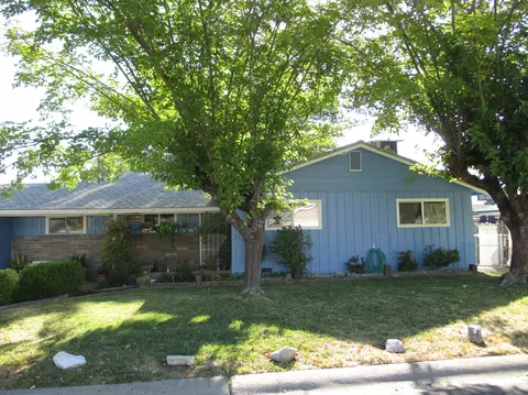 6265 Paso Dr, Redding, CA 96001 photo 3
