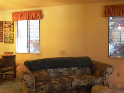 4520 Underwood Dr, Redding, CA 96003 photo 4