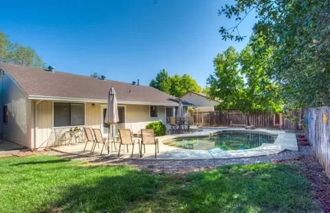 2049 Tiburon Dr, Redding, CA 96003 photo 6