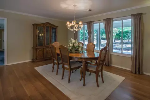 20209 Karp Ln, Redding, CA 96003 photo 5