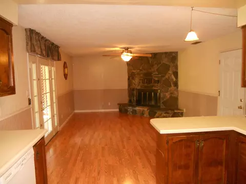 2960 Hawn Ave, Redding, CA 96002 photo 10