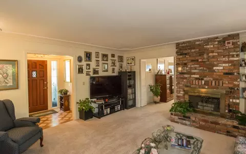 3245 Panorama Dr, Redding, CA 96003 photo 4