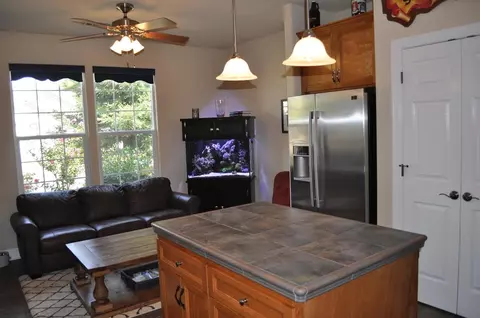 2511 Warm Spring Ln, Redding, CA 96003 photo 6