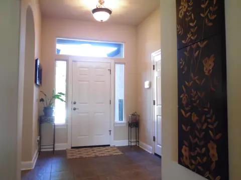 2511 Warm Spring Ln, Redding, CA 96003 photo 3
