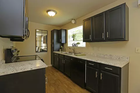 4521 Cedars Rd, Redding, CA 96001 photo 5