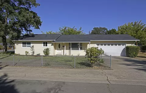 4521 Cedars Rd, Redding, CA 96001 photo 1
