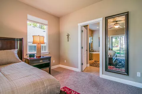 6114 Turnberry Ct, Redding, CA 96003 photo 25