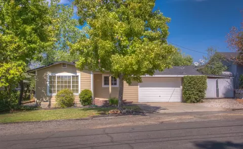 1286 Oakdale Ln, Redding, CA 96002 photo 1