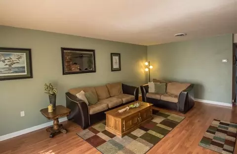 1286 Oakdale Ln, Redding, CA 96002 photo 2