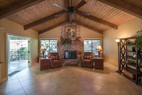 516 River Oaks Dr, Redding, CA 96001 photo 8