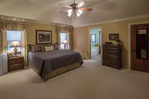 516 River Oaks Dr, Redding, CA 96001 photo 9
