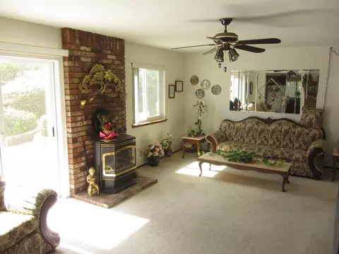 2651 Amethyst Way, Redding, CA 96003 photo 17