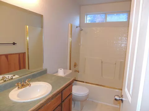 1909 Trumpet Dr, Redding, CA 96003 photo 11