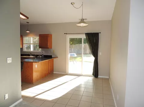 1909 Trumpet Dr, Redding, CA 96003 photo 4