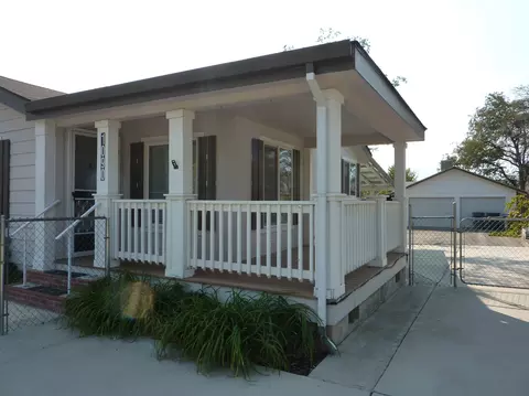 1090 Ona Ln, Redding, CA 96003 photo 2
