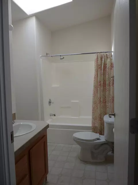 1090 Ona Ln, Redding, CA 96003 photo 8
