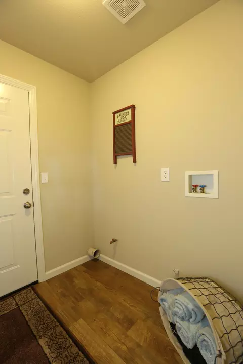 2100 Alden Ave, Redding, CA 96002 photo 14
