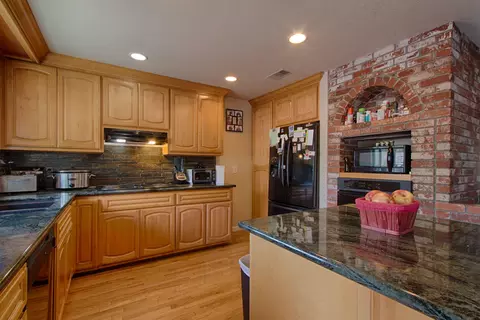2736 Amethyst Way, Redding, CA 96003 photo 9