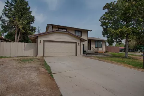 2736 Amethyst Way, Redding, CA 96003 photo 2