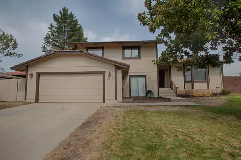 2736 Amethyst Way, Redding, CA 96003 photo 1