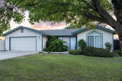 3884 Wolverine Dr, Redding, CA 96001 photo 1
