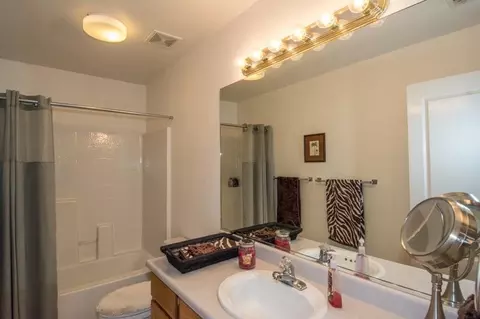 3884 Wolverine Dr, Redding, CA 96001 photo 12