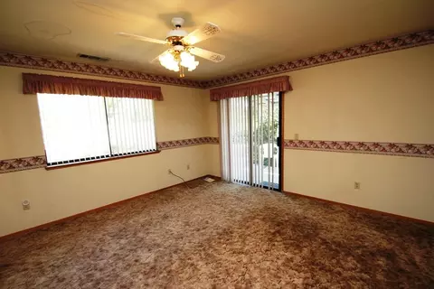 2287 Harlan Dr, Redding, CA 96003 photo 8