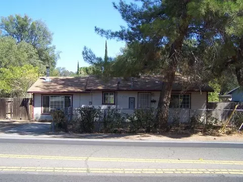 2731 Victor Ave, Redding, CA 96002 photo 2