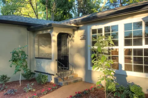 2375 Cliff Dr, Redding, CA 96001 photo 5