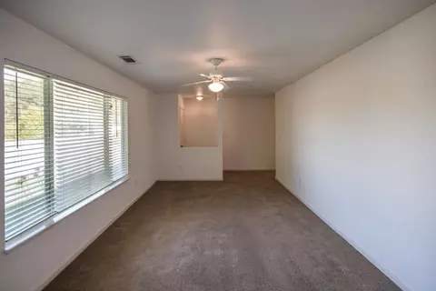 1485 Murieta Loop, Redding, CA 96002 photo 4