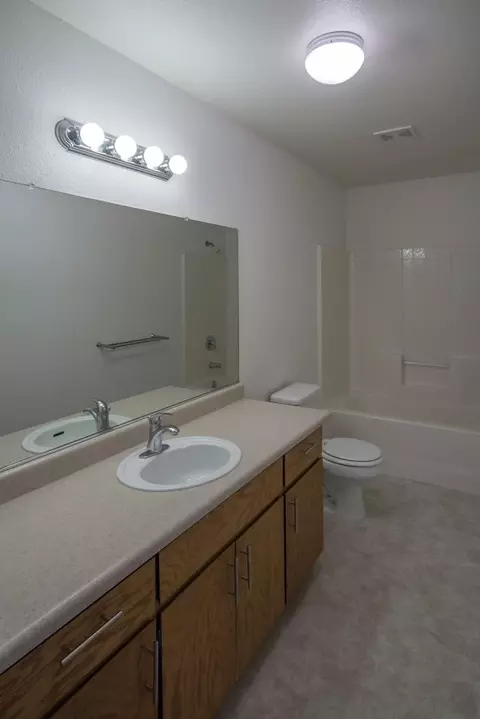 1485 Murieta Loop, Redding, CA 96002 photo 9