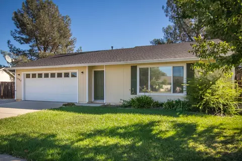 1485 Murieta Loop, Redding, CA 96002 photo 1