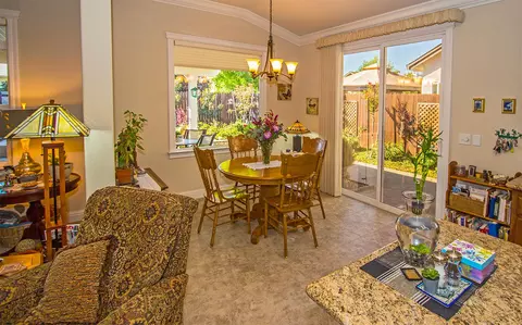 577 Grants, Redding, CA 96003 photo 17