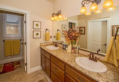 577 Grants, Redding, CA 96003 photo 26