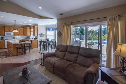 3279 Misty Glen Dr, Redding, CA 96001 photo 10