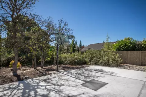 3279 Misty Glen Dr, Redding, CA 96001 photo 19