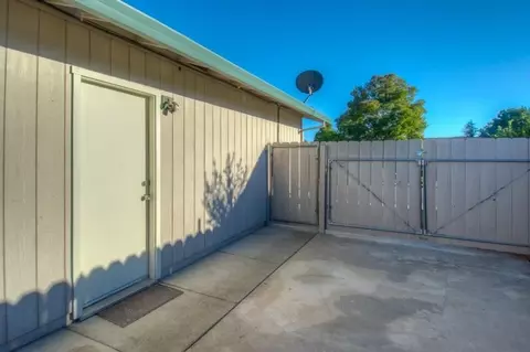 137 Justin Way, Redding, CA 96003 photo 21