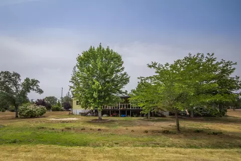 10367 Candy Cane Ln, Redding, CA 96003 photo 15