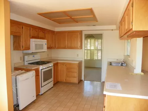 2840 Camulos, Redding, CA 96002 photo 7