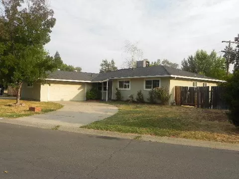 6563 Paso Dr, Redding, CA 96001 photo 2