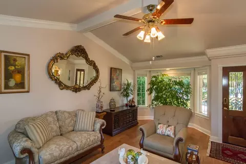 4630 Oak Glen Dr, Redding, CA 96001 photo 2