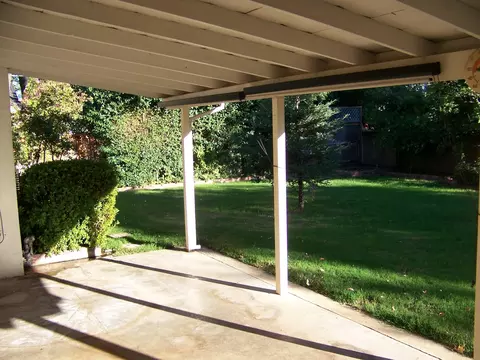 529 Estate St, Redding, CA 96002 photo 9